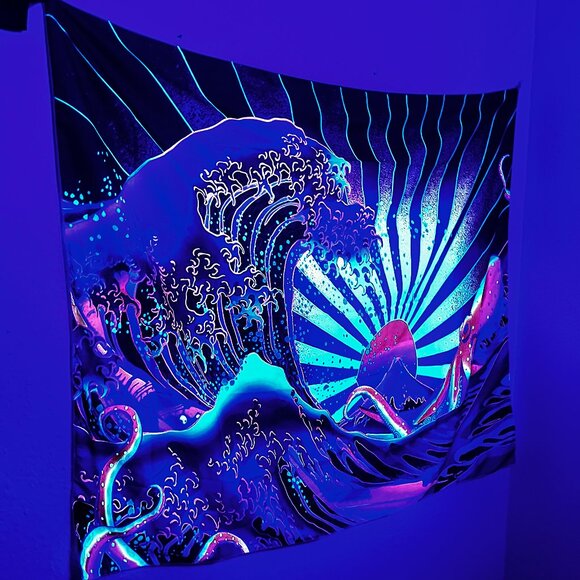 Ocean wave sunset sunrise octopus blacklight tapestry wall decor hanging - Picture 1 of 4